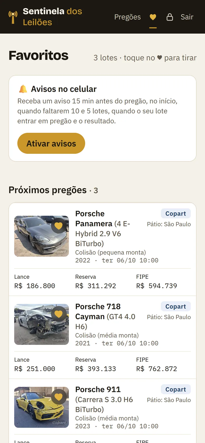 Tela Favoritos do painel no celular, com três Porsches favoritados para o pregão de 06/10